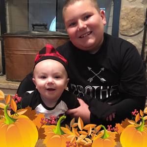 Meet your Posher, Angie